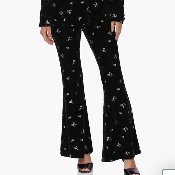 Avec Les Filles Pants - Avec Les Filles NWOT stretchy Velvet Soft Black Embroidered Floral Women's Pants